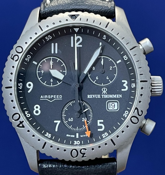 REVUE THOMMEN CHRONOGRAPH 37mm