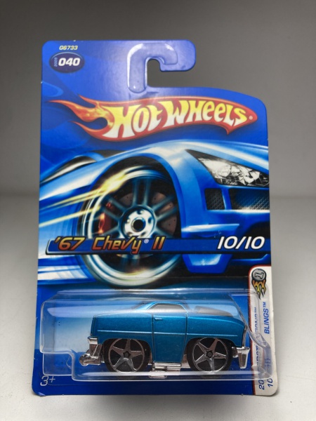 67 Chevy II Azul Hot Wheels Miniatura na escala 1/64.