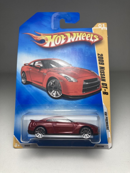 2009 Nissan GT-R Vermelho Hot Wheels Miniatura na escal