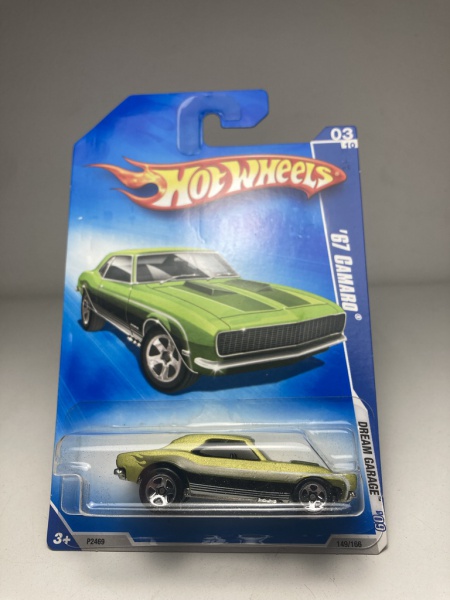 67 Camaro Verde Hot Wheels Miniatura na escala 1/64. Po