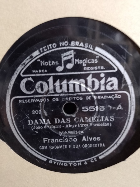 A Dama de Vermelho - Francisco Alves 