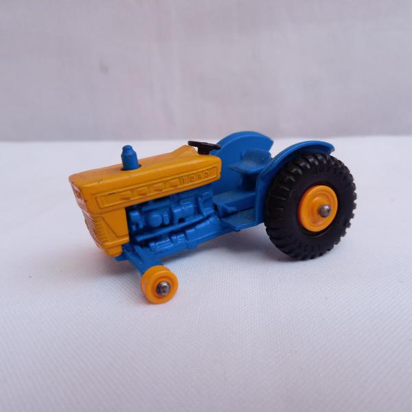 Miniatura Matchbox Superfast nº 39 FORD TRACTOR, Made in England
