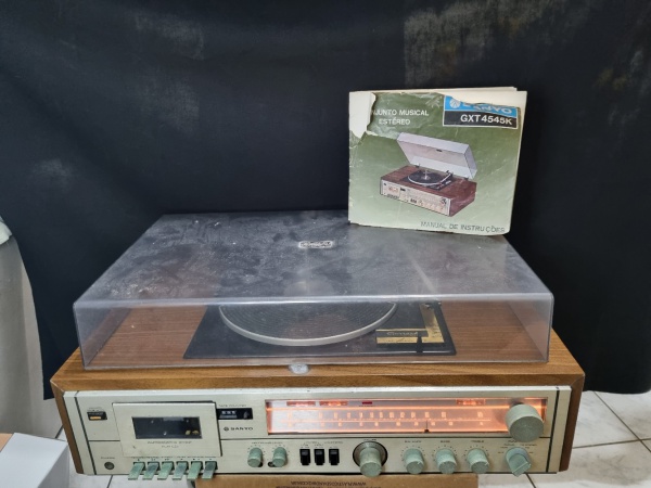 APARELHO DE SOM 3 X 1 SANYO ANTIGO MODELO GXT4545K,RADI