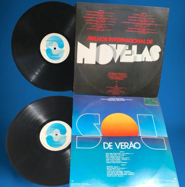 Lote contendo dois antigos LPs de Vinil com os títulos