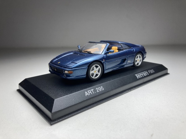 Ferrari 348 TS Preta Detail Cars Escala 1/43 miniatura