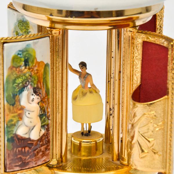 CAPODIMONTE - REUGE - Excepcional caixa de música itali