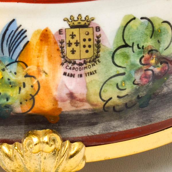 CAPODIMONTE - REUGE - Excepcional caixa de música itali