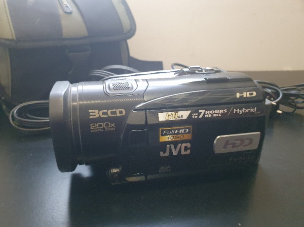 Filmadora Jvc Gz-hd3u. USADO. ÚNICO DONO. FUNCIONANDO.