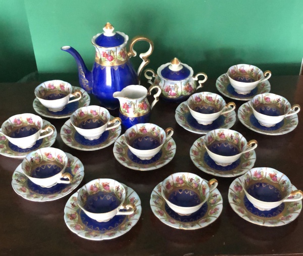 Antigo conjunto japonês para café em finíssima porcelan