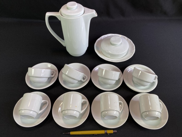 Conjunto de xícaras e bule de porcelana para chá ou café 13 peças