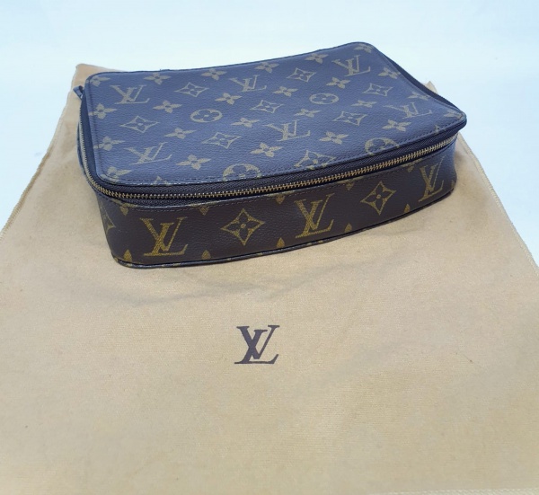 Porta Joias  LOUIS VUITTON – Prollen Artigos de Luxo