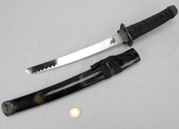 Essa katana é do meu amigo