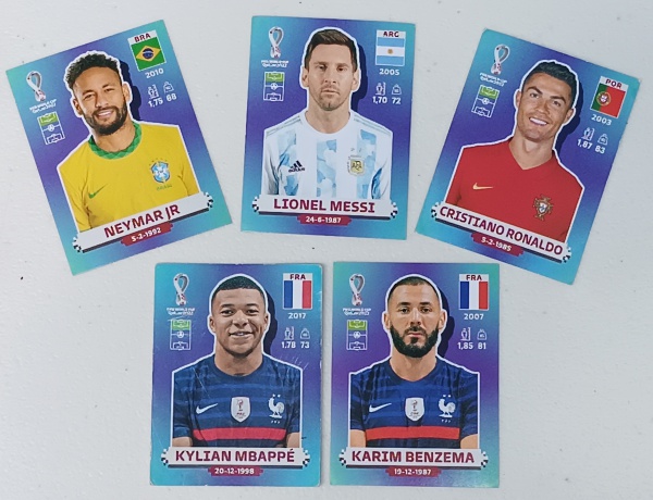 CINCO FIGURINHAS - ÁLBUM PANINI COPA DO MUNDO QATAR 202