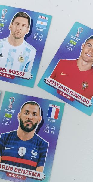 CINCO FIGURINHAS - ÁLBUM PANINI COPA DO MUNDO QATAR 202