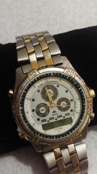 Relógio Citizen Promaster - Caixa e pulseira em aço -