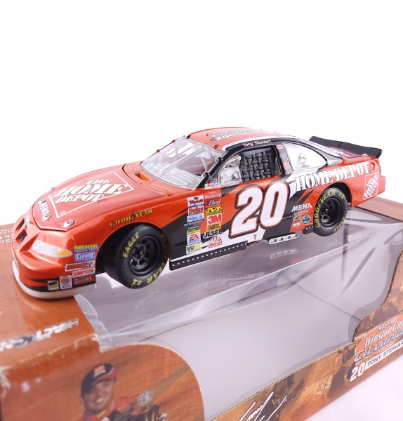 Carro em Miniatura da marca Pontiac, miniatura do carro Campeão do