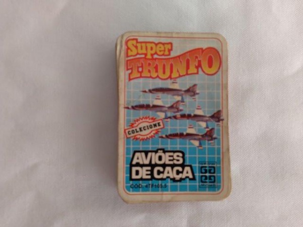 Brinquedos Raros - Jogo Super Trunfo Aviões de Caça Década de 1990