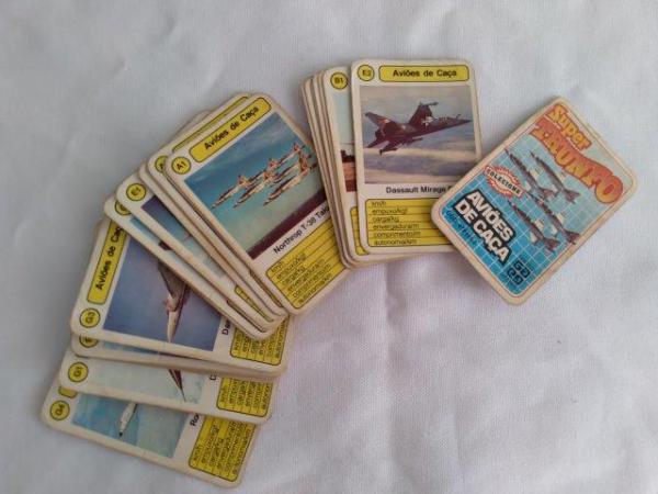 Brinquedos Raros - Jogo de Trunfo Aviões de Combate Década de 1980