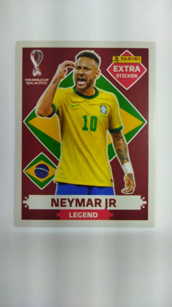 Figurinha Extra do Neymar Jr. Bordô Legend da Copa do Mundo do