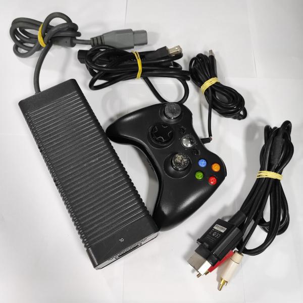 Xbox 360 Desbloqueado Completo 2 Controles - Funcionando 100% - Desconto no  Preço