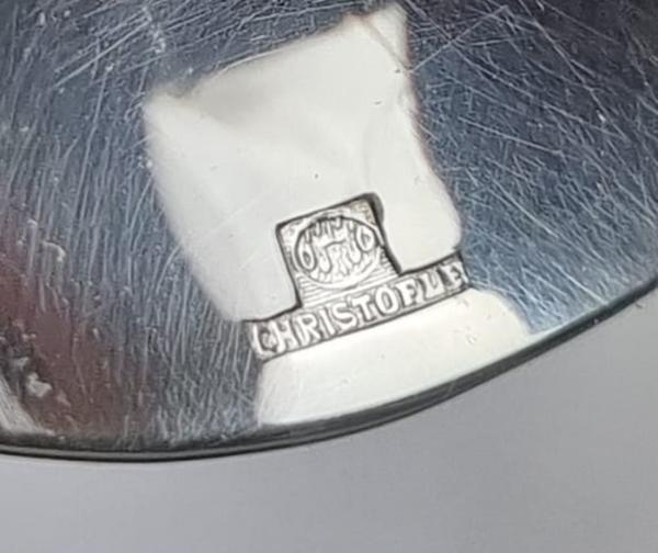 CHRISTOFLE, Orfevre à Paris - três peças em metal espes