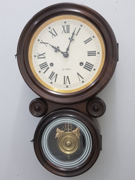 Relógio Fendi, feminino, caixa retangular de aço, mostrador preto