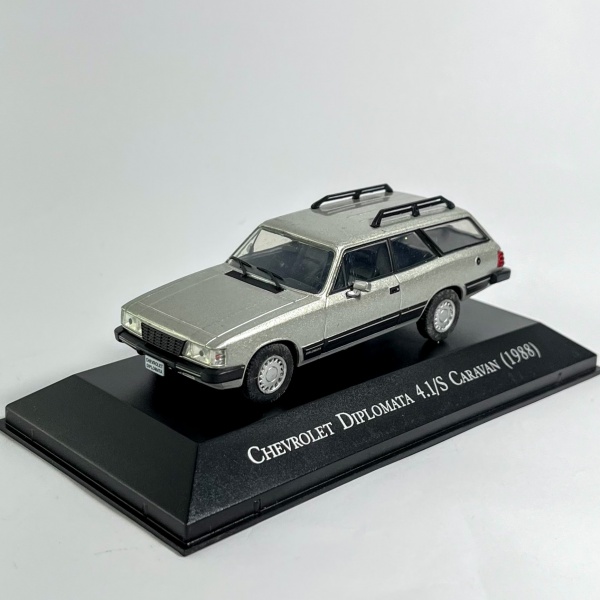 Modèle Réduit Chevrolet Opala Diplomata 4.1 1988 à L'échelle 1/43 - Neuf