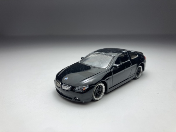 BMW 650i Preta Jada *Pintura Ruim Escala 1/64 miniatura