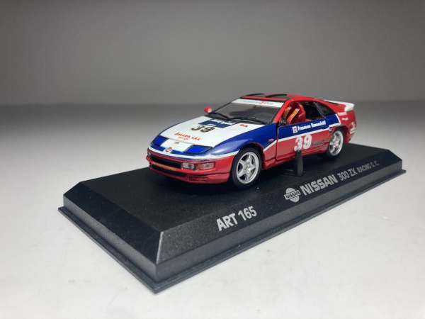 Nissan 300ZX Racing G.C Vermelho #39 *Falta Retrovisor