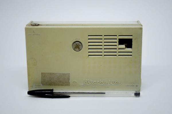 Rádio Hitachi Transistor 8 - Fabricado no Japão, caixa