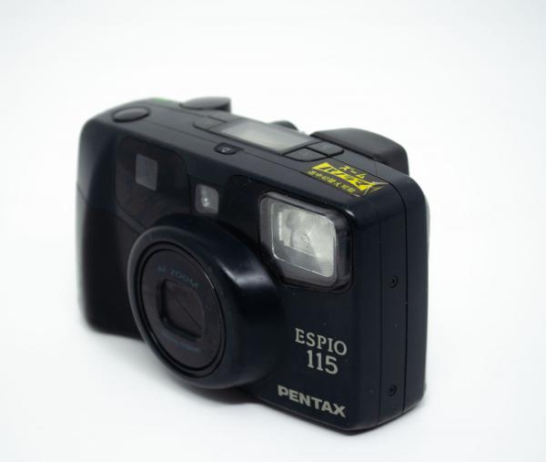 Câmera fotográfica Pentax Espio 115 com lente 38-115mm