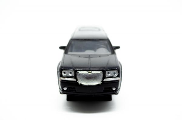 Miniature Maisto 1:43 - Chrysler 300C Hemi - Gris - Occasion Superbe état