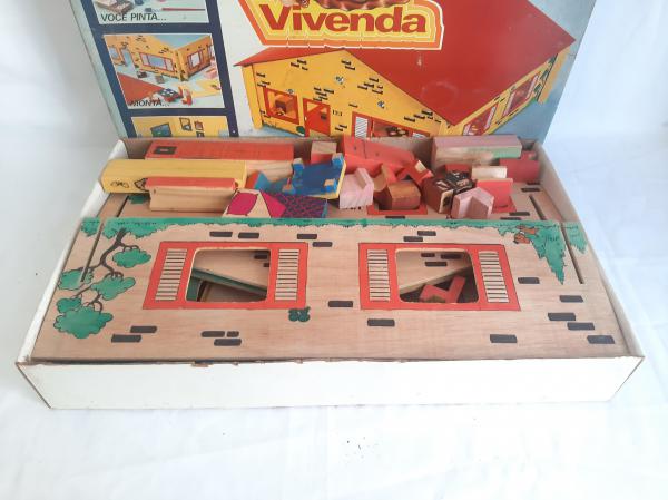 Antigo jogo de montar casa Vivenda da marca Qi Brinquedos Inteligentes. Na