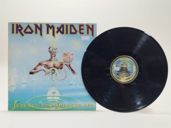 "LP IRON MAIDEN - Seventh Son of a Seventh Son - Em ótimo estado de conservação. Atenção! As peç