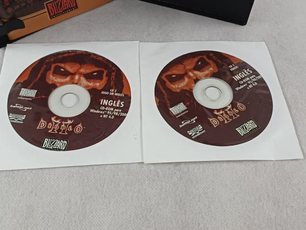 Jogo Diablo 2 original em CD-ROM para PC