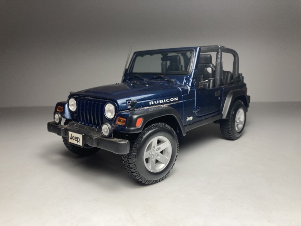 Jeep Wrangler Rubicon Azul Maisto Escala 1/18 miniatura