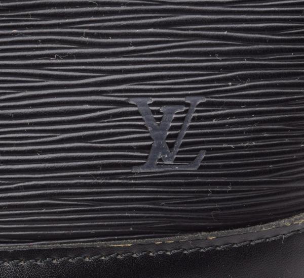 Bolsa de couro Preta Louis Vuitton