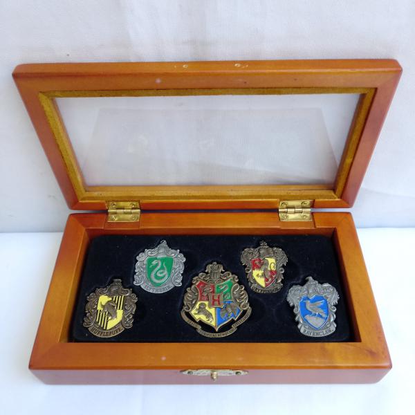 Placa Relevo Harry Potter Hogwarts Ravenclaw Corvinal 44cm