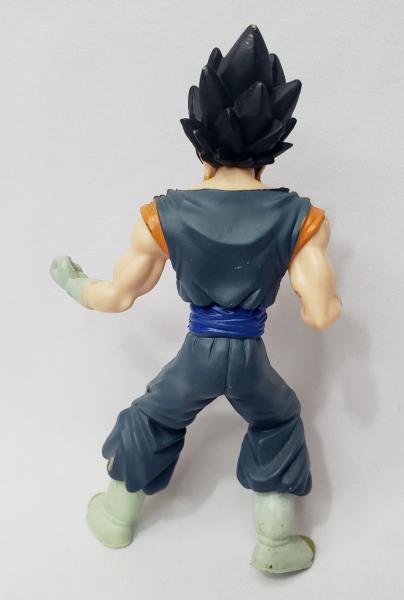 DRAGON BALL Z- Boneco OoB, produzido em plástico duro