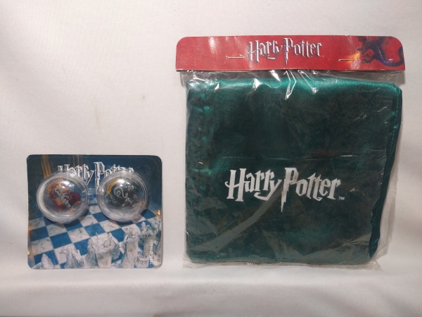 Três Peças De Xadrez Harry Potter Tm & Wbei