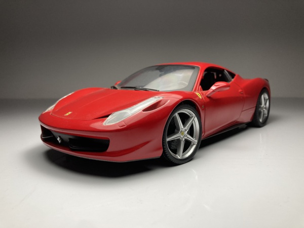Ferrari 458 Italia Vermelha Hot Wheels Escala 1/18 mini