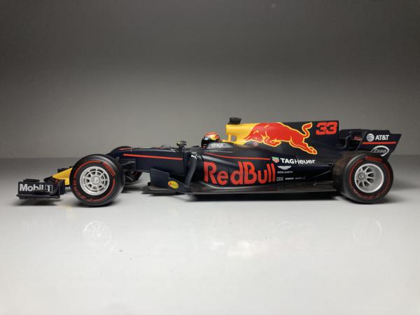 Red Bull Racing Tag Heuer RB13 Max Verstappen Burago Es