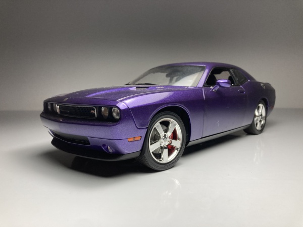 No104 ミニカー1/18 2010 DODGE CHALLENGER 2010 Dodge Challenger Roxo ACME r Escala 1/18 miniatura