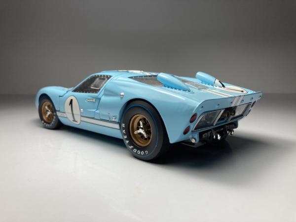 1966 Ford GT MKII Ken Miles Azul Shelby Collectibles E