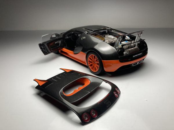 Bugatti Veyron 16.4 Super Sport Preto/Laranja AutoArt E