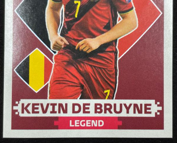 KEVIN DE BRUYNE (Bélgica) - KIT COM AS 4 FIGURINHAS EXTRA LEGENDS - OURO