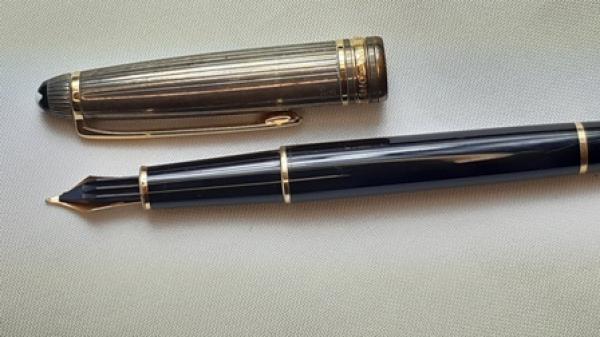 Caneta Tinteiro Montblanc 4810 - 18 k - 750, Meisterstü