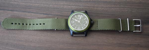 Relógio original VICTORINOX SWISS ARMY, modelo 241514, Ano 2013