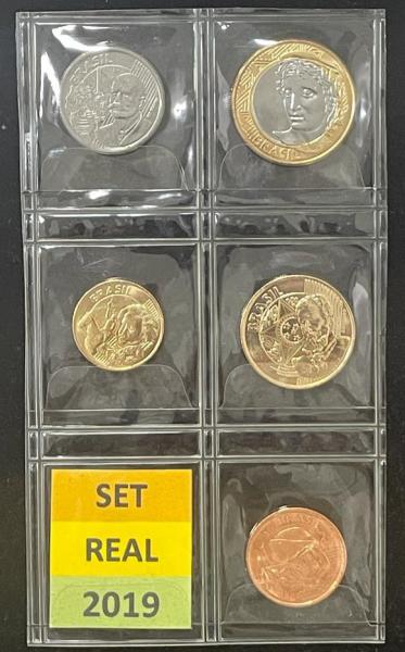 LANCE LIVRE - Set Premium 2019 : 10,25 centavos Efigie, 5,50 Centavos letra  A