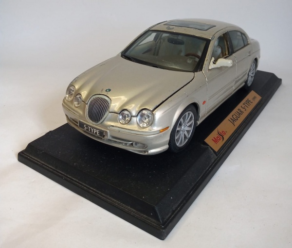 MAISTO - Jaguar S-Type 1999, 1/18, edição especial, na